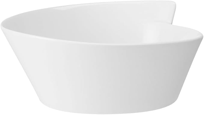 Villeroy & Boch NewWave Collection Large Round Serving Bowl, Premium Porcelain, Made in Germany, 94.5 oz Capacity, 13.5 in Diameter, 5.6 in Tall, Rich, Creamy White