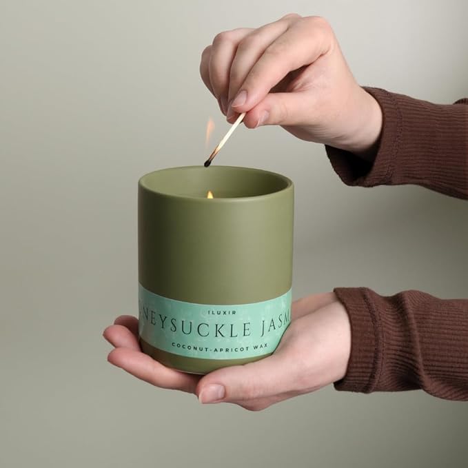 Honeysuckle Jasmine Scented Candle – Long-Burning Floral Fragrance | Premium Soy Wax Candle for Home, Bedroom & Gift | Clean Burn | Aromatherapy Decor