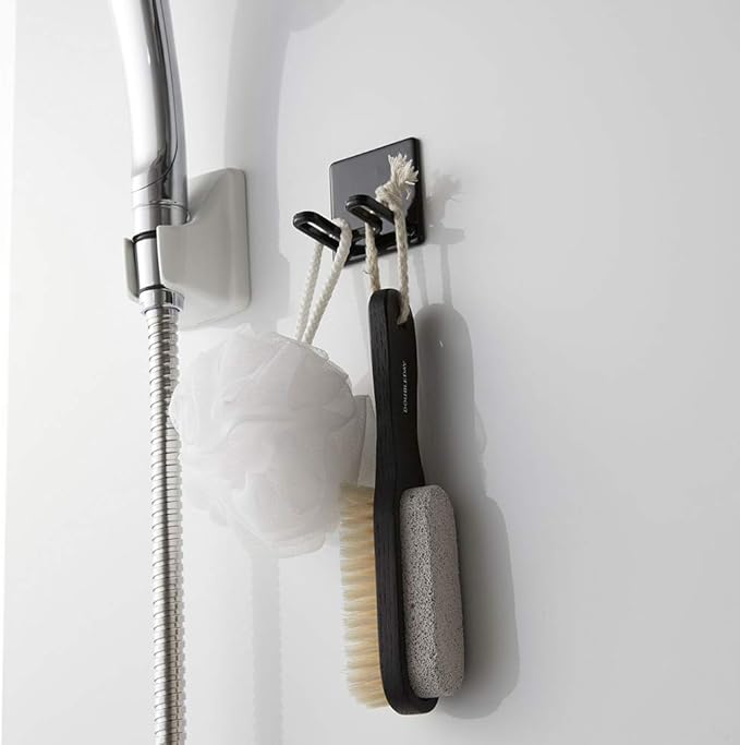 Yamazaki 4707 Magnetic Bathroom Shaver Holder, Black, Approx. 2.0 x 1.6 x 2.0 inches (5 x 4 x 5 cm), Tower