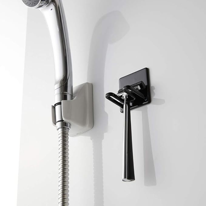 Yamazaki 4707 Magnetic Bathroom Shaver Holder, Black, Approx. 2.0 x 1.6 x 2.0 inches (5 x 4 x 5 cm), Tower