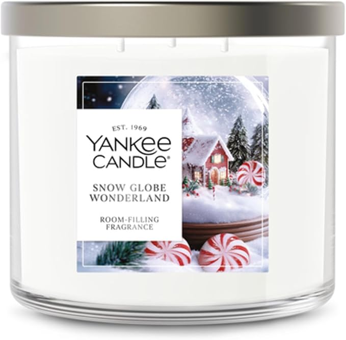 Yankee Candle Snowglobe Wonderland, Scented Candle, 14.5oz 3-Wick Candle Jar with up to 40 Hours Burn Time