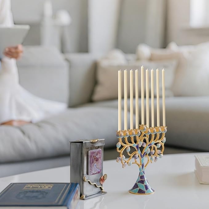 Pure Beeswax Candles, 7.3" Decorative Thin Taper Candles,Honey Scented, Dripless, Smokeless, 40min Burn Time for Birthday, Dinner, Prayer, Church, Hanukkah, Christmas (White, 50 pcs)