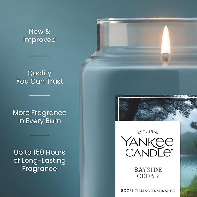 Yankee Candle Bayside Cedar Scented Candle, 22oz Large Jar with up to 150 Hour Burn Time, Giftable