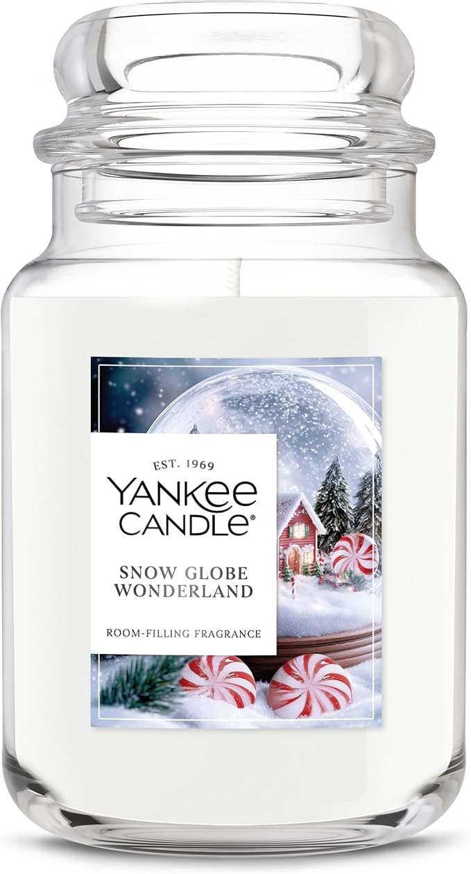 Yankee Candle Snow Globe Wonderland, Christmas Scented Candle, 22oz Large Jar with up to 150 Hour Burn Time, Giftable