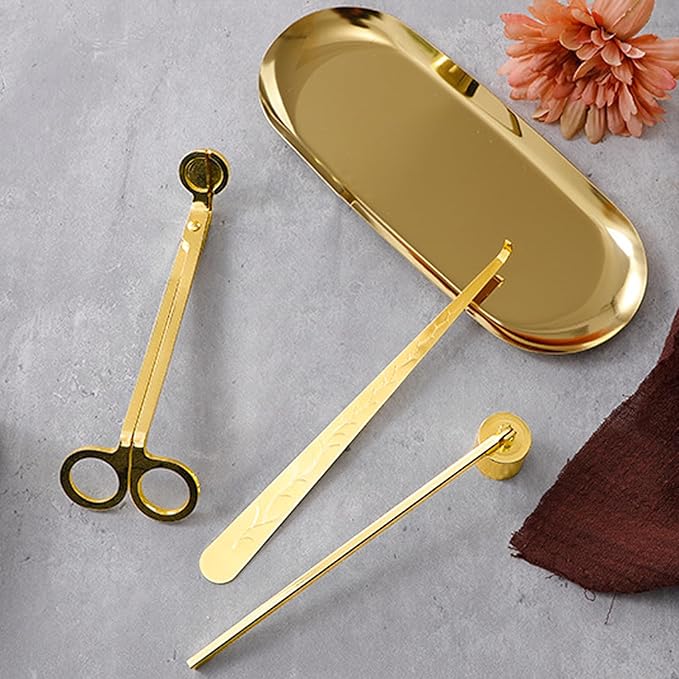 MrMrKura 4 in 1 Candle Accessory Set, Candle Snuffer, Candle Wick Cutter, Candle Dipper, Storage Tray Plate, Candle Care Kit with Velvet Pouch for Candle Lover (Gold)
