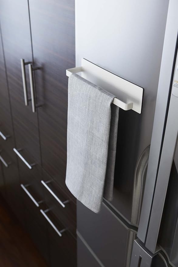 YAMAZAKI Home 2439 Plate Magnetic Paper Towel Holder, White