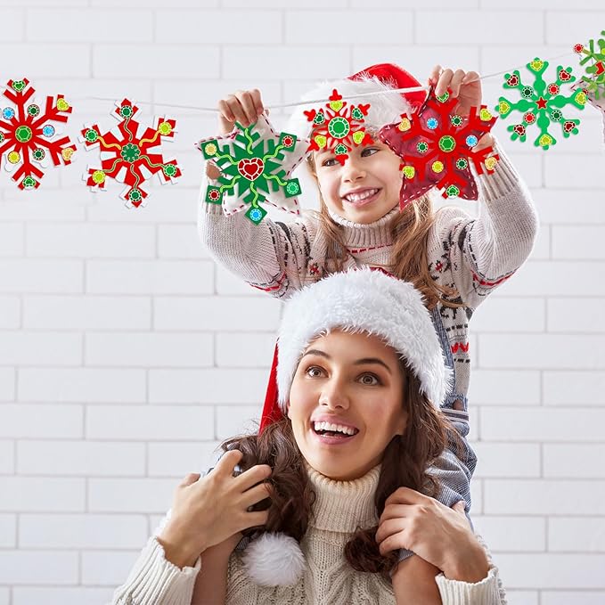 Zonon 24 Pieces Holiday Snowflake Craft Kit Winter DIY Hanging Craft Ornaments Snowflake Kit for Christmas Tree Home Activity Decorations(Red, Green)