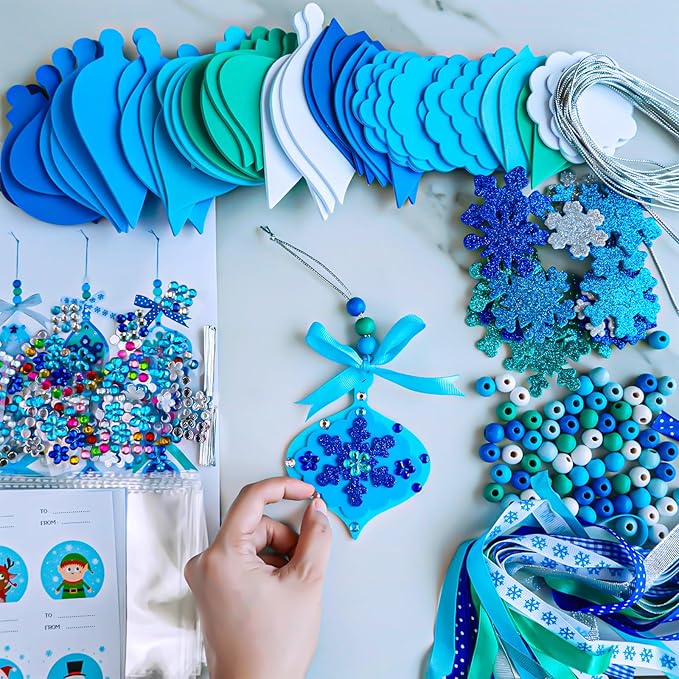 Winlyn 24 Sets 8 Designs Christmas Craft Kits Winter Crafts DIY Holiday 3D Snowflake Baubles Ornaments Decorations Snowflake Foam Stickers Arts and Crafts for Kids Classroom Activities Party Favors
