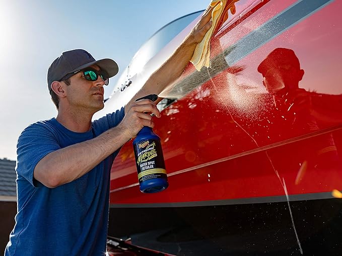 Meguiar's Extreme Marine All-Surface Detailer Spray for Comprehensive Marine Care, 32 oz, Effective Marine Water Spot Remover, Ensures a Streak-Free Shine for Gel Coats, Metals and Plastics