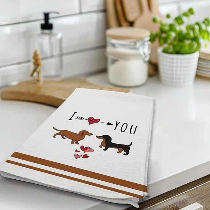 DETIHO Dachshund Gifts for Women, Weiner Dog Lover Kitchen Gifts for Women, Set of 4 Cute Kitchen Towels Decor, Hand Tea Towels for Kitchen Dish 16x24 Inches (A05)