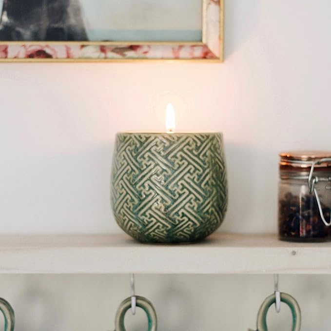 Hyggelight - The Growing Candle, Coffee Scented, 10oz Ceramic Pot, Aromatherapy Candles, 100% Soy, Cream and Espresso Aroma for Home, Ida