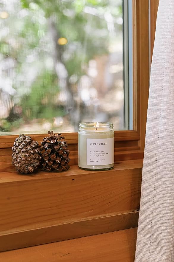 Brooklyn Candle Studio Catskills Jar Candle - Luxury Scented Candle, Vegan Soy Wax, Hand Poured in The USA, 50 Hour Slow Burn Time - 7.5oz