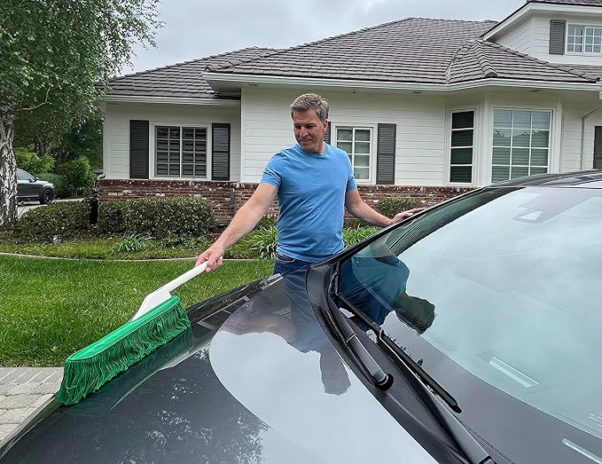 California Car Duster Detailing Combo with Plastic Handle and Green Mop 62455