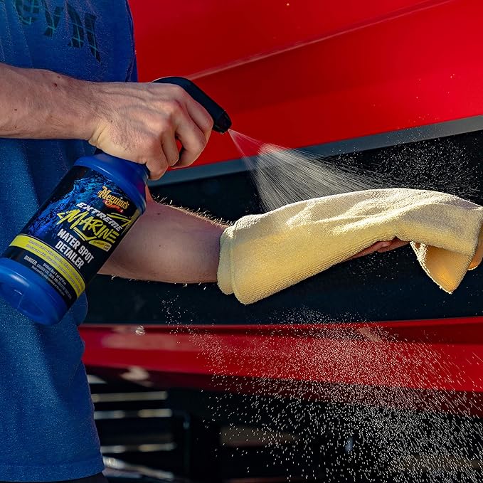 Meguiar's Extreme Marine All-Surface Detailer Spray for Comprehensive Marine Care, 32 oz, Effective Marine Water Spot Remover, Ensures a Streak-Free Shine for Gel Coats, Metals and Plastics