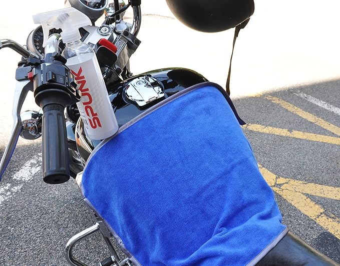 Ultraplush Premium Microfiber Towels by Detailer 365 | 400 GSM Thread Count for Ultra Smooth Polishing and Drying | Super Absorbent with Silk Lined Border (1 Pack, Blue 24" x 36")