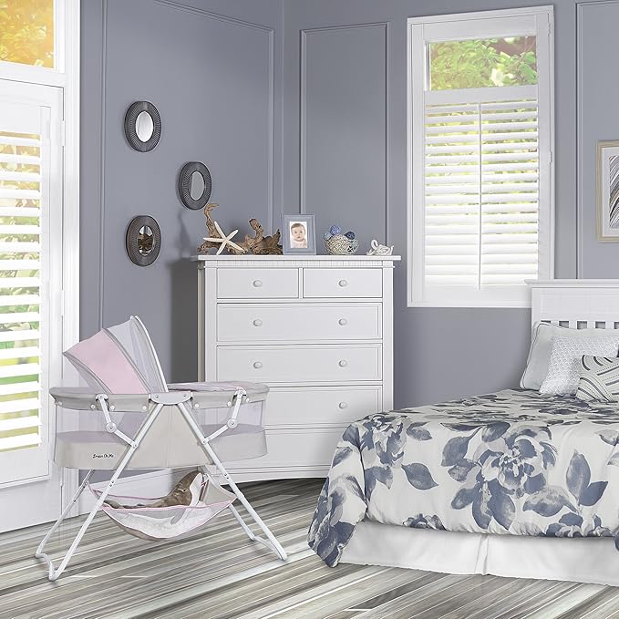 Dream On Me Karley Bassinet in Grey and Pink