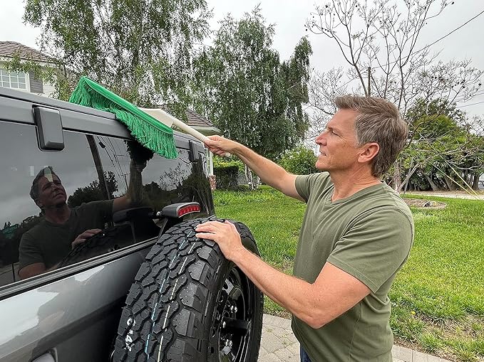California Car Duster Detailing Combo with Plastic Handle and Green Mop 62455